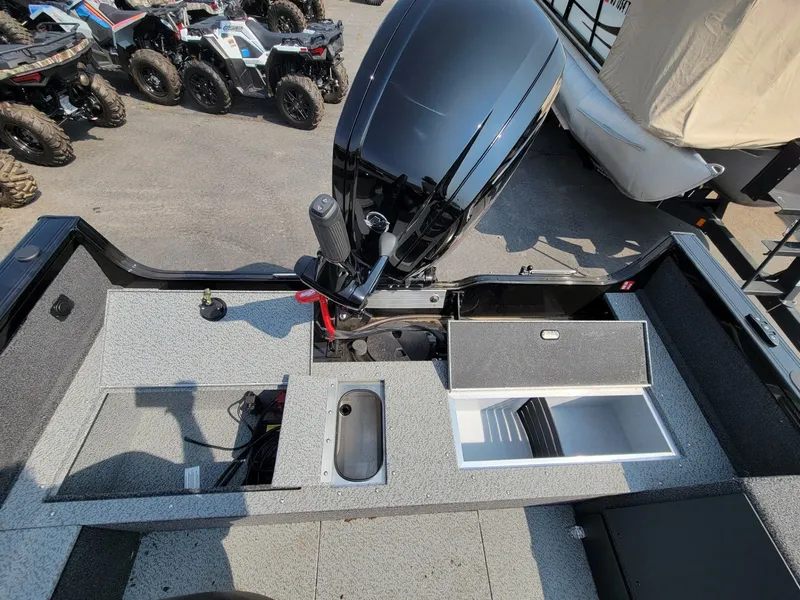 Slide: The Image of Crestliner 1850 Pro Tiller 2025 - 26