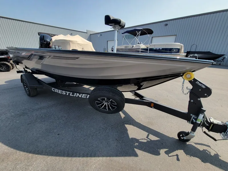 Slide: The Image of Crestliner 1850 Pro Tiller 2025 - 8