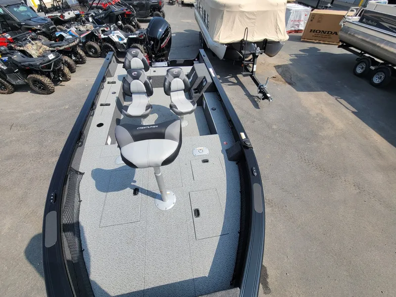 Slide: The Image of Crestliner 1850 Pro Tiller 2025 - 9