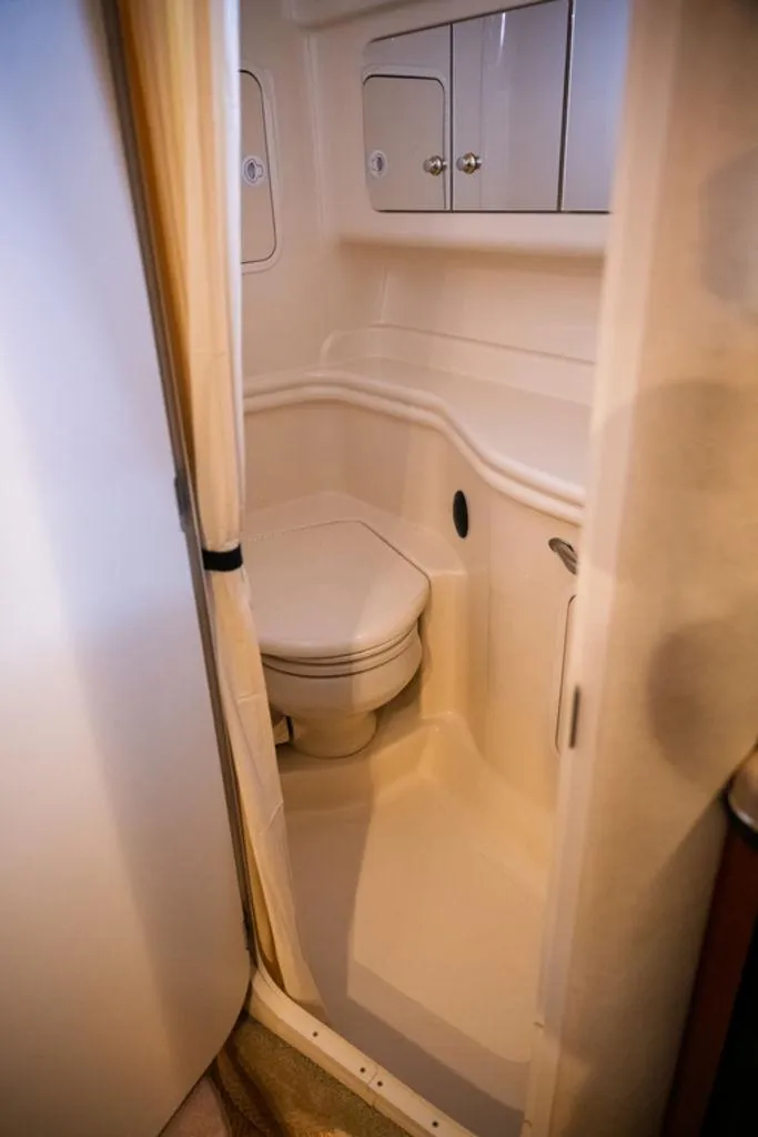 Slide: The Image of Sea Ray Sundancer 320 2004 - 10