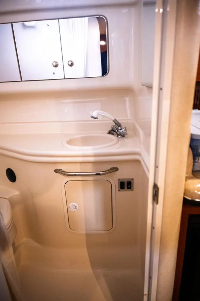 Slide: The Image of Sea Ray Sundancer 320 2004 - 11