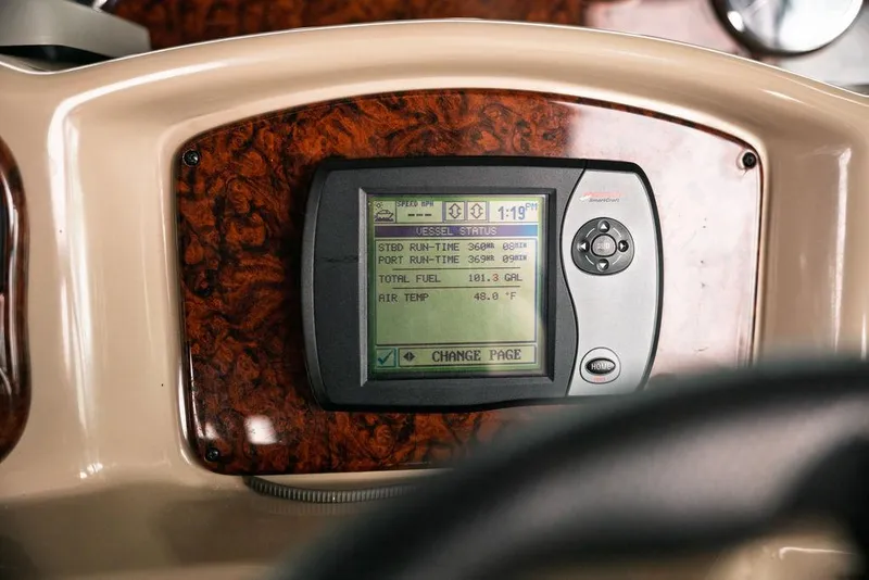 Slide: The Image of Sea Ray Sundancer 320 2004 - 15