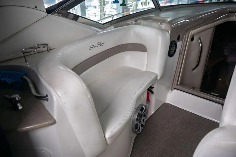 Slide: The Image of Sea Ray Sundancer 320 2004 - 6