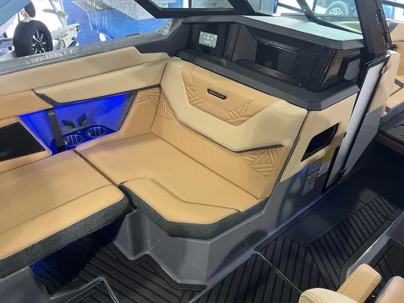 Slide: The Image of MasterCraft XStar 23 2025 - 14