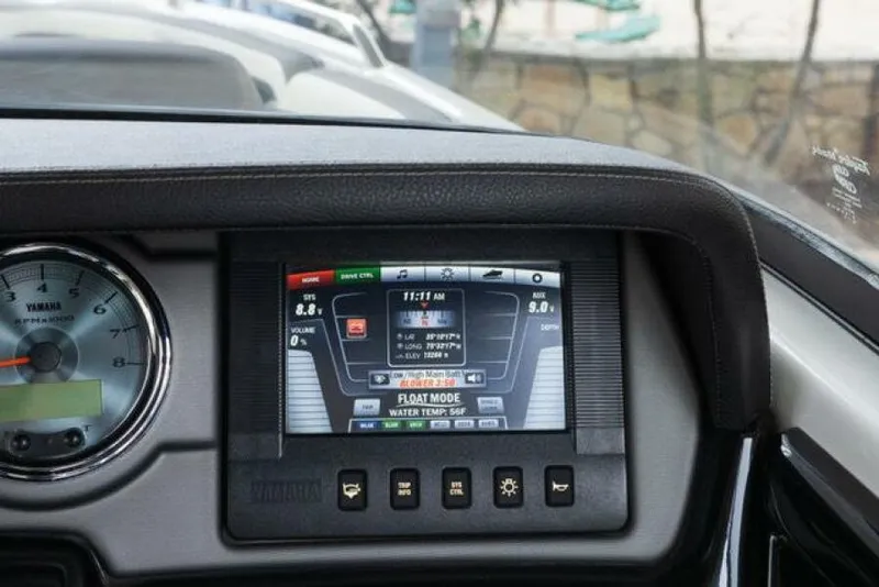 Slide: The Image of Dashboard of 2016 Yamaha Boats 242 Limited S E-Series with digital display and controls. - 22