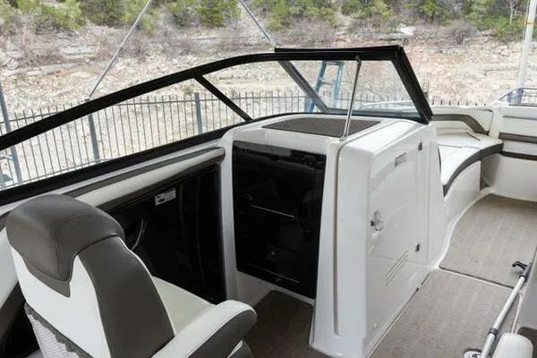 Slide: The Image of 2016 Yamaha Boats 242 Limited S E-Series interior with sleek design and comfortable seating. - 25
