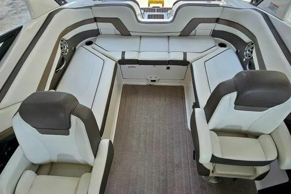 Slide: The Image of 2016 Yamaha Boats 242 Limited S E-Series interior with plush seating and modern design. - 44
