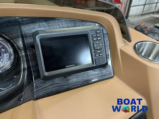 Slide: The Image of Tahoe LTZ 2385 Swingback (VRL) & Honda 4-Stroke EFI 2025 - 15