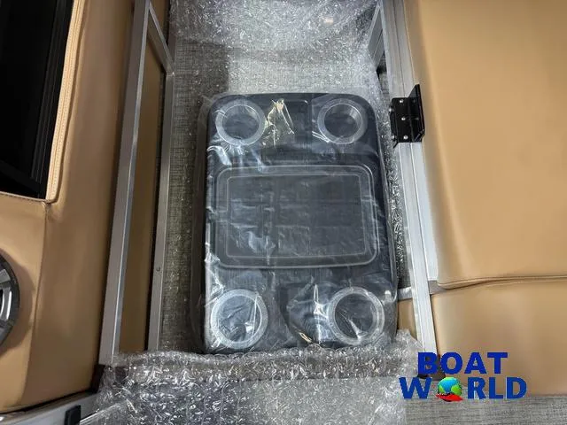 Slide: The Image of Tahoe LTZ 2385 Swingback (VRL) & Honda 4-Stroke EFI 2025 - 26