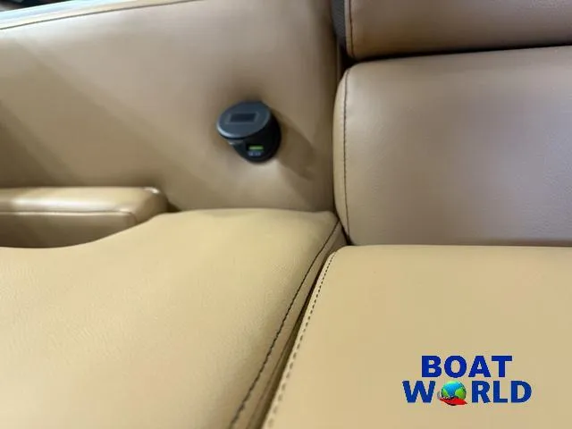 Slide: The Image of Tahoe LTZ 2385 Swingback (VRL) & Honda 4-Stroke EFI 2025 - 28