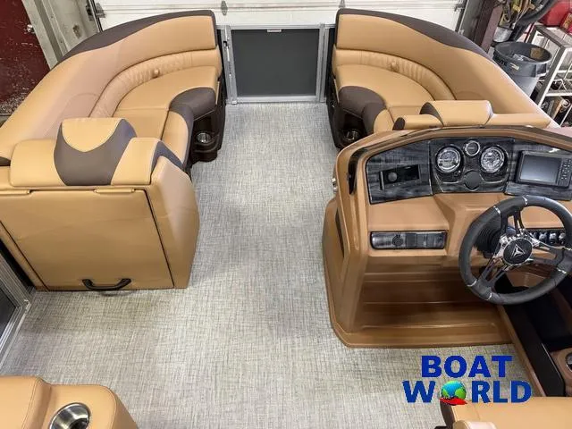 Slide: The Image of Tahoe LTZ 2385 Swingback (VRL) & Honda 4-Stroke EFI 2025 - 31