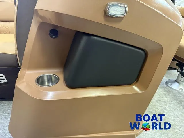 Slide: The Image of Tahoe LTZ 2385 Swingback (VRL) & Honda 4-Stroke EFI 2025 - 32