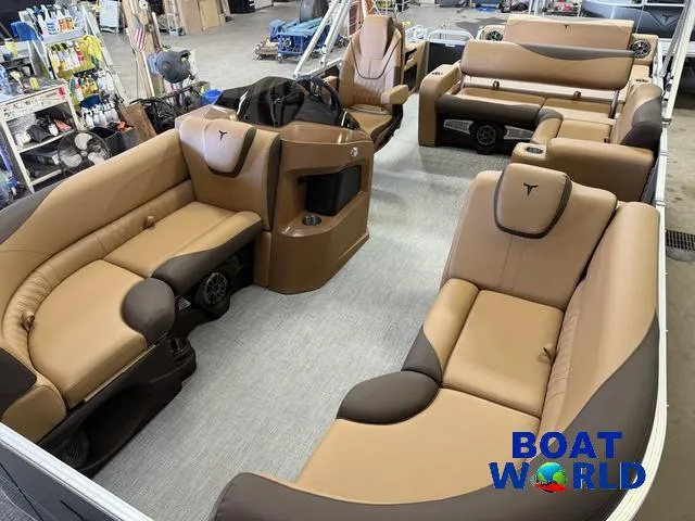 Slide: The Image of Tahoe LTZ 2385 Swingback (VRL) & Honda 4-Stroke EFI 2025 - 34