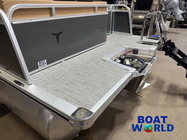 Slide: The Image of Tahoe LTZ 2385 Swingback (VRL) & Honda 4-Stroke EFI 2025 - 43