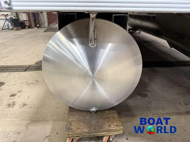 Slide: The Image of Tahoe LTZ 2385 Swingback (VRL) & Honda 4-Stroke EFI 2025 - 44