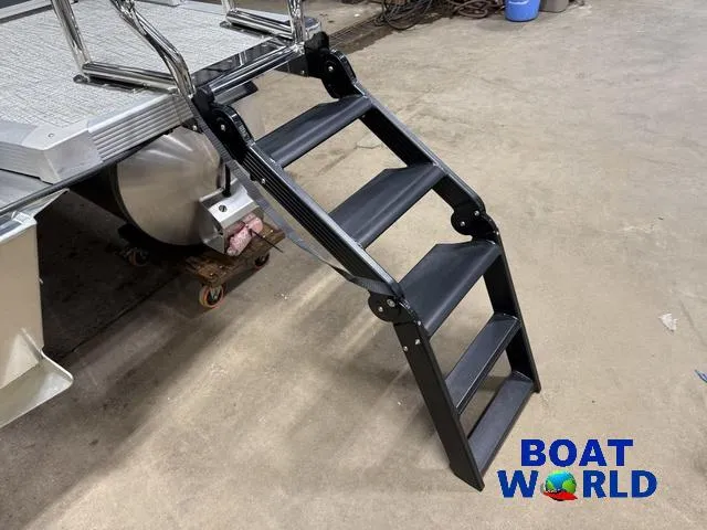 Slide: The Image of Tahoe LTZ 2385 Swingback (VRL) & Honda 4-Stroke EFI 2025 - 46