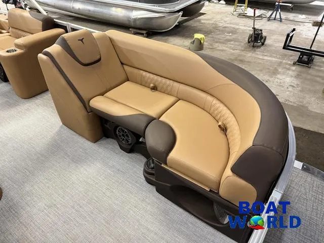 Slide: The Image of Tahoe LTZ 2385 Swingback (VRL) & Honda 4-Stroke EFI 2025 - 9