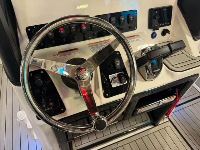 Slide: The Image of Yamaha 222 FSH Sport E 2025 - 18