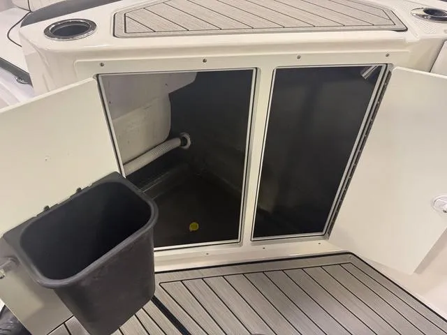 Slide: The Image of Yamaha 222 FSH Sport E 2025 - 25