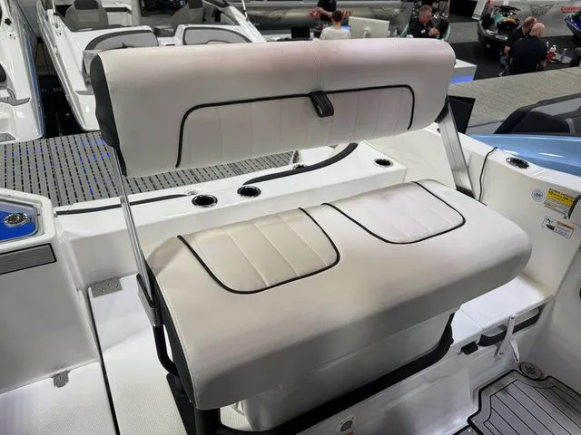 Slide: The Image of Yamaha 222 FSH Sport E 2025 - 12