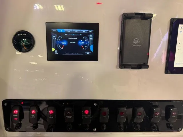 Slide: The Image of Yamaha 222 FSH Sport E 2025 - 16