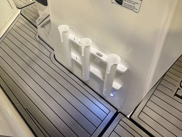 Slide: The Image of Yamaha 222 FSH Sport E 2025 - 21