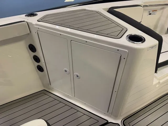 Slide: The Image of Yamaha 222 FSH Sport E 2025 - 26