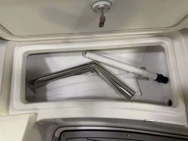 Slide: The Image of Yamaha 222 FSH Sport E 2025 - 30