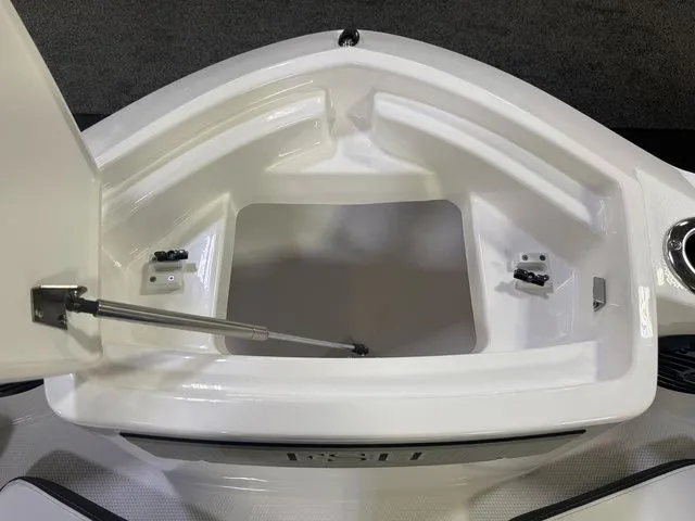 Slide: The Image of Yamaha 222 FSH Sport E 2025 - 31