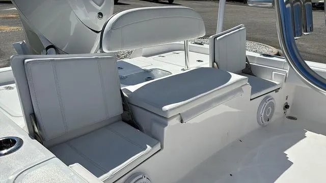 Slide: The Image of Contender 26 Bay 2025 - 13