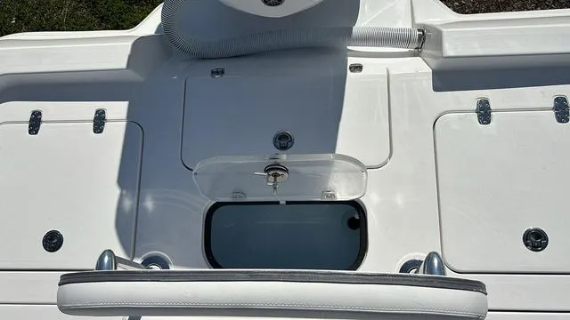 Slide: The Image of Contender 26 Bay 2025 - 14