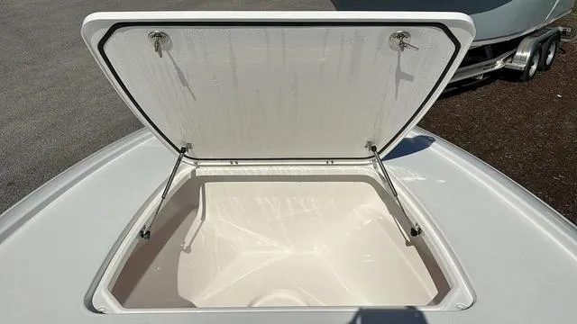 Slide: The Image of Contender 26 Bay 2025 - 7