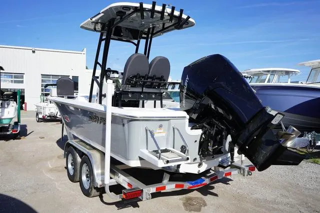 Slide: The Image of Sea Pro 230 Bay 2025 - 2