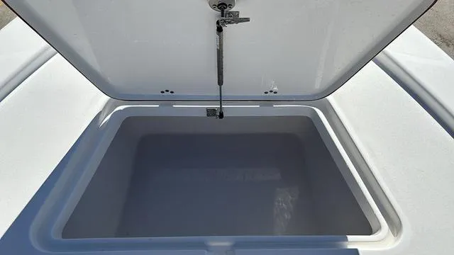 Slide: The Image of Sea Pro 210 Bay 2025 - 21