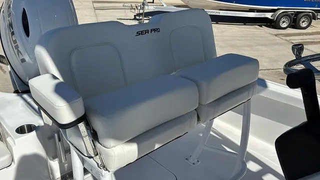 Slide: The Image of Sea Pro 210 Bay 2025 - 26