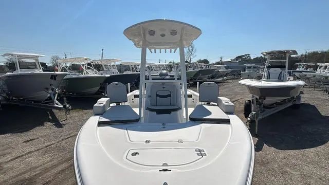 Slide: The Image of Sea Pro 210 Bay 2025 - 5