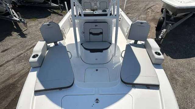 Slide: The Image of Sea Pro 210 Bay 2025 - 6