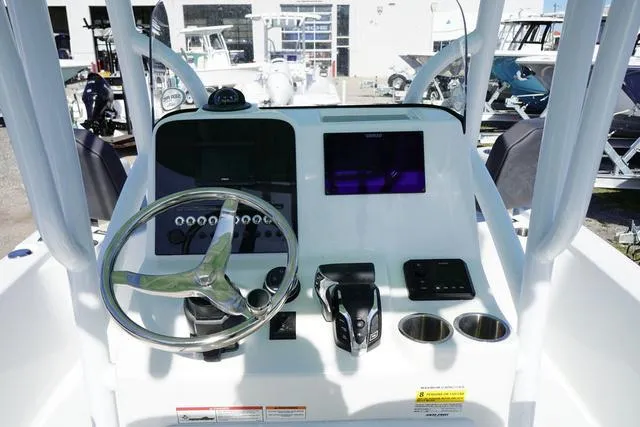 Slide: The Image of Sea Pro 230 Bay 2025 - 17