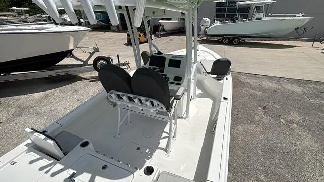Slide: The Image of Sea Pro 230 Bay 2025 - 27