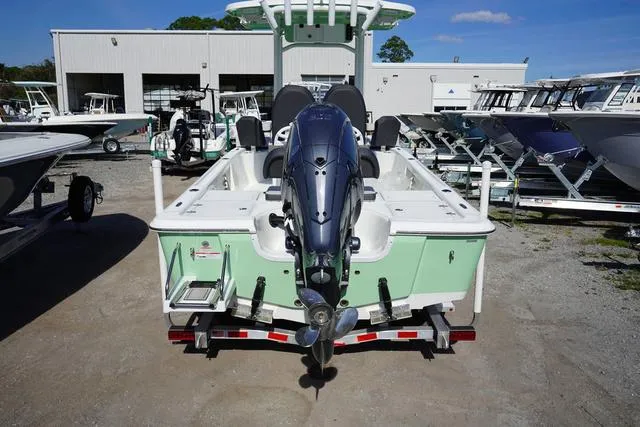 Slide: The Image of Sea Pro 230 Bay 2025 - 3