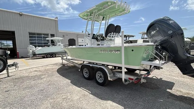 Slide: The Image of Sea Pro 230 Bay 2025 - 32