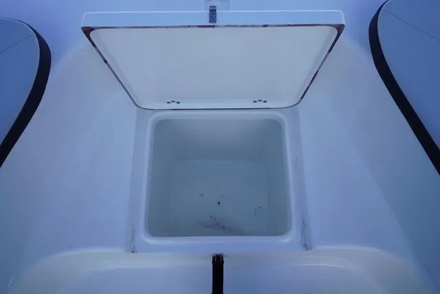 Slide: The Image of Sea Pro 230 Bay 2025 - 8