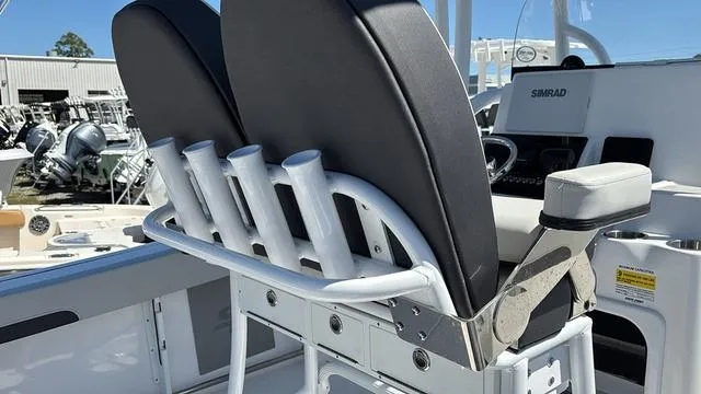 Slide: The Image of Sea Pro 222 Center Console 2025 - 19