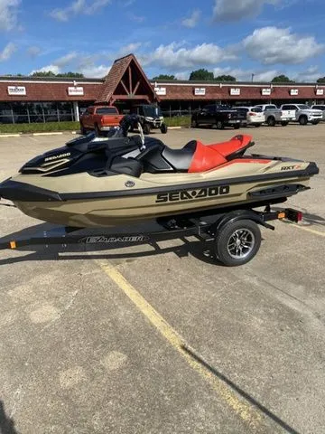 The Image of Sea-Doo RXT-X 325 2025 - 1