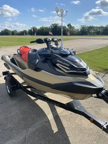 Slide: The Image of Sea-Doo RXT-X 325 2025 - 15