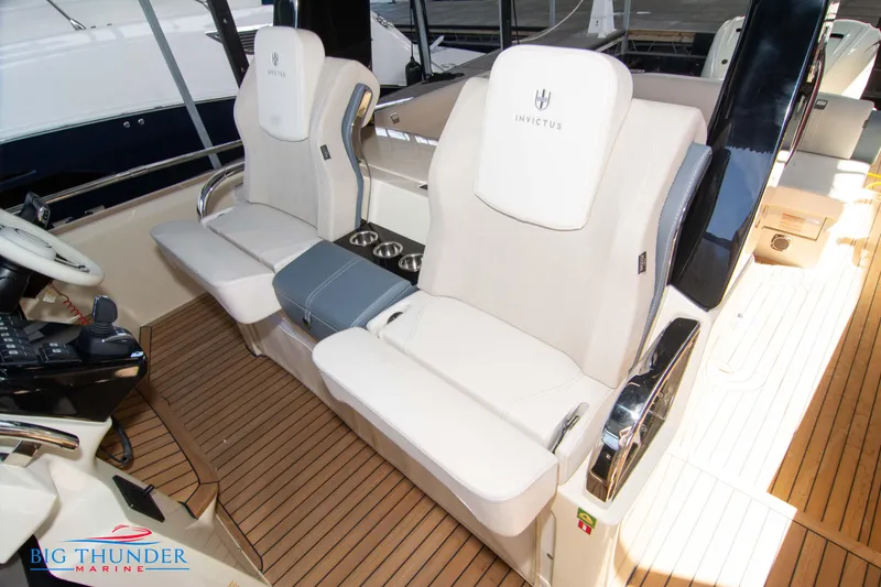 Slide: The Image of Luxurious seating on 2024 Invictus GT370S yacht with elegant design and premium materials. - 41