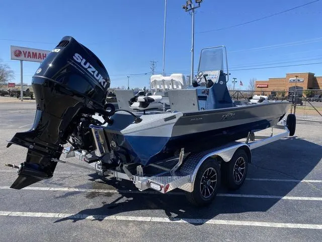 Slide: The Image of Excel Bay Pro Elite 220 2025 - 5