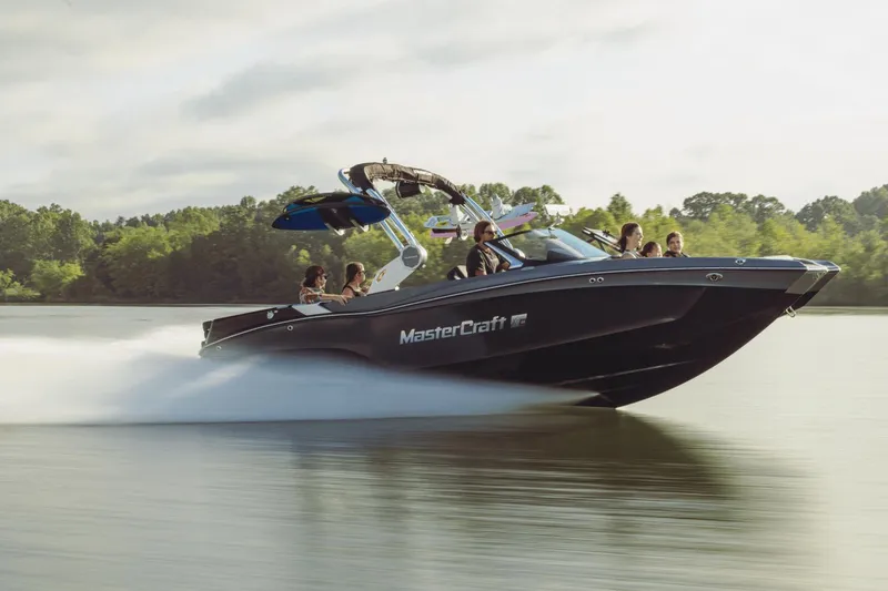 Slide: The Image of MasterCraft XT22 2025 - 1