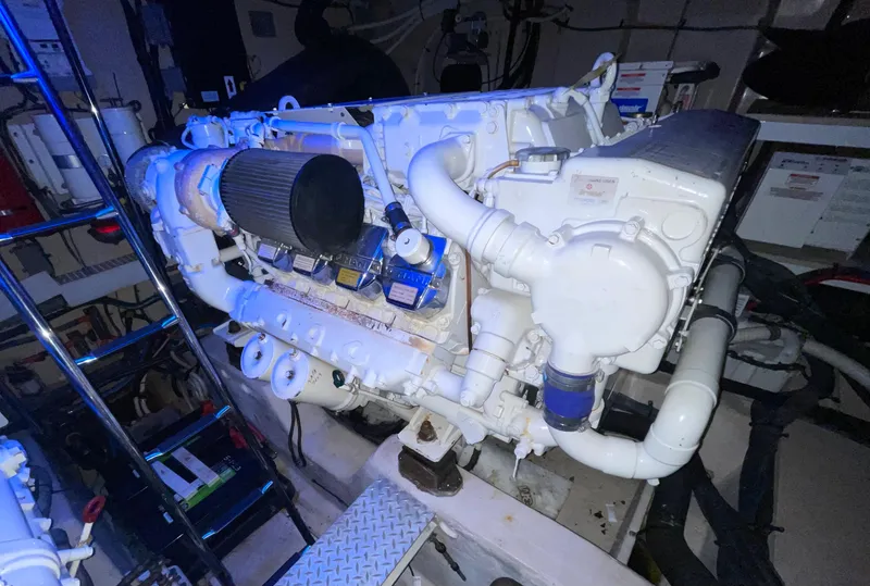 Slide: The Image of Sea Ray 550 Sundancer 2008 - 57