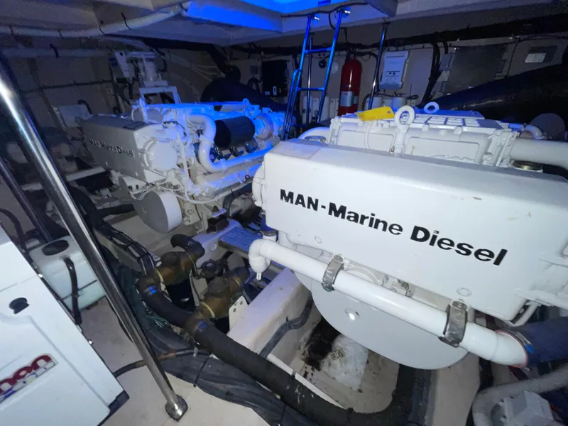 Slide: The Image of Sea Ray 550 Sundancer 2008 - 61